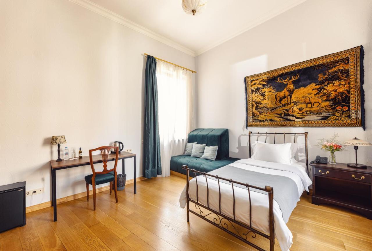 Octava Boutique Hotel Tbilisi Exterior photo